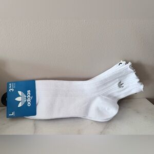 Adidas women quarters White Athletic Socks
